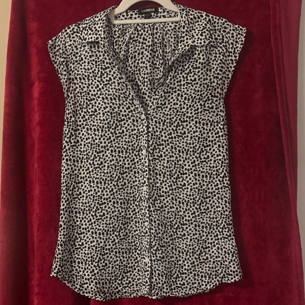 Express Black and White Patterned Blouse